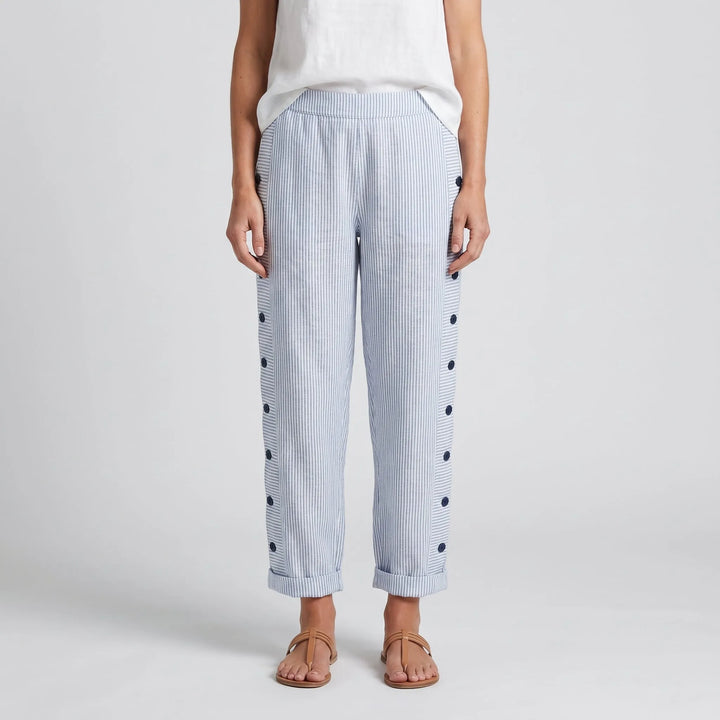 Amika Women&