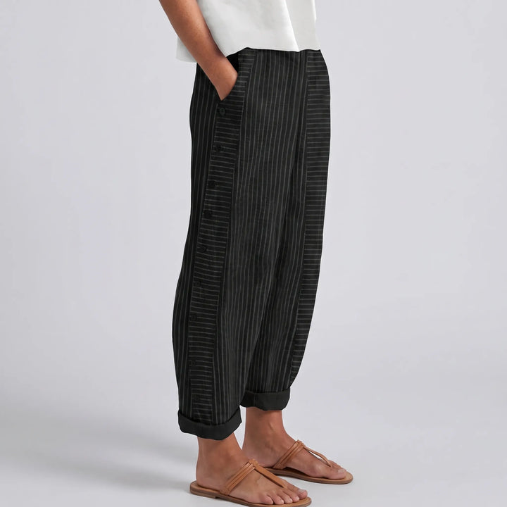 Amika Women&