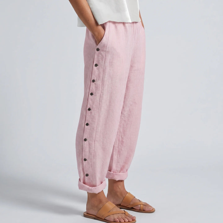 Amika Women&