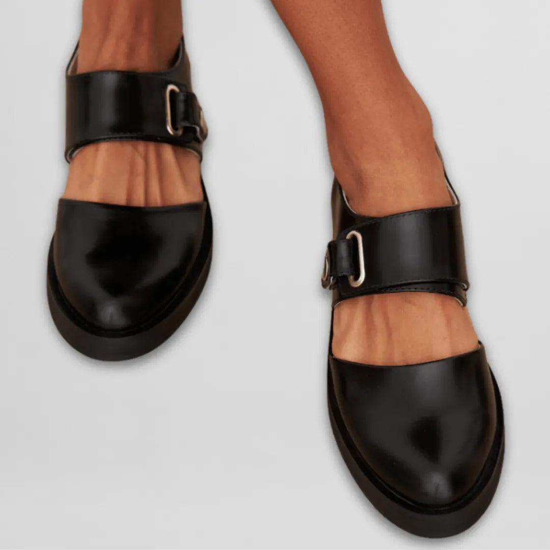 Dottie Women&