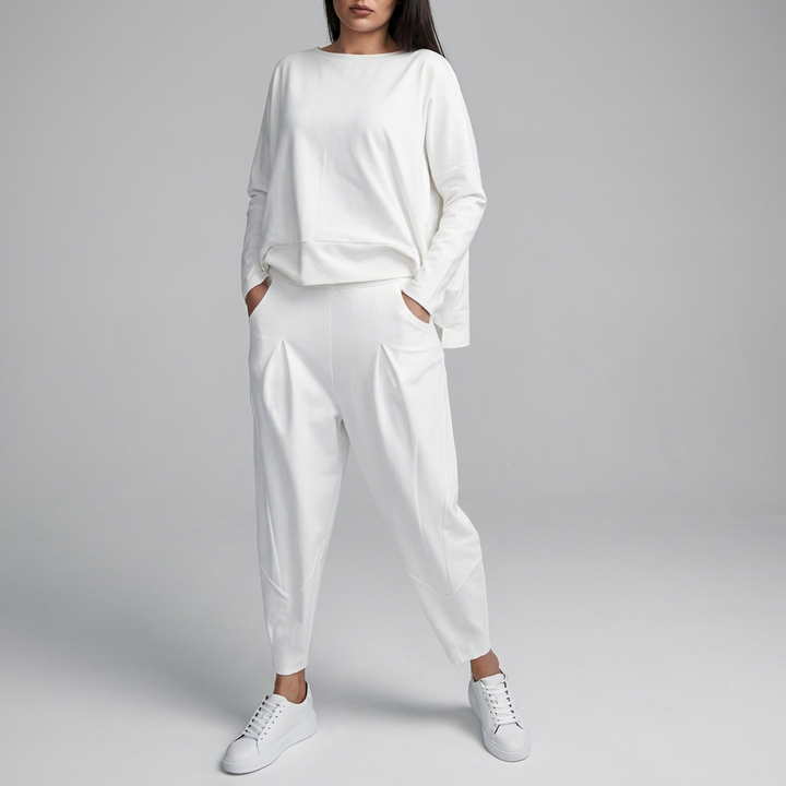 Two-Piece Leisure Suit with Round Neck and Long Sleeves