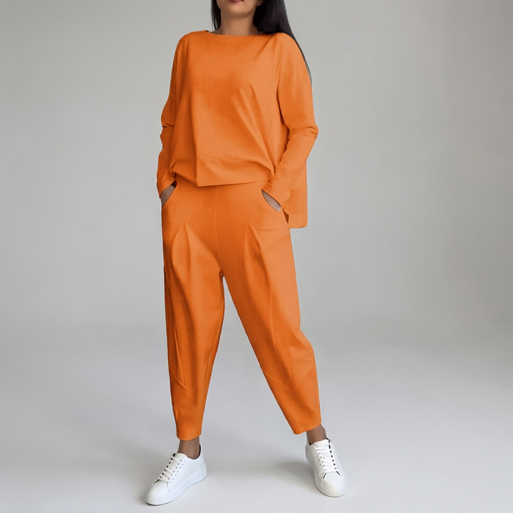 Two-Piece Leisure Suit with Round Neck and Long Sleeves