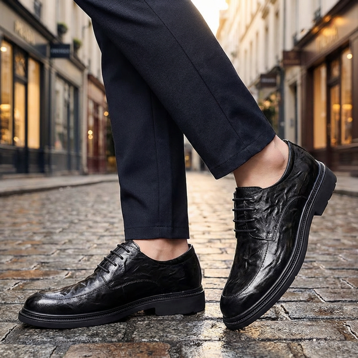Hand-Grained Closed-Lace Oxford Shoes for Men
