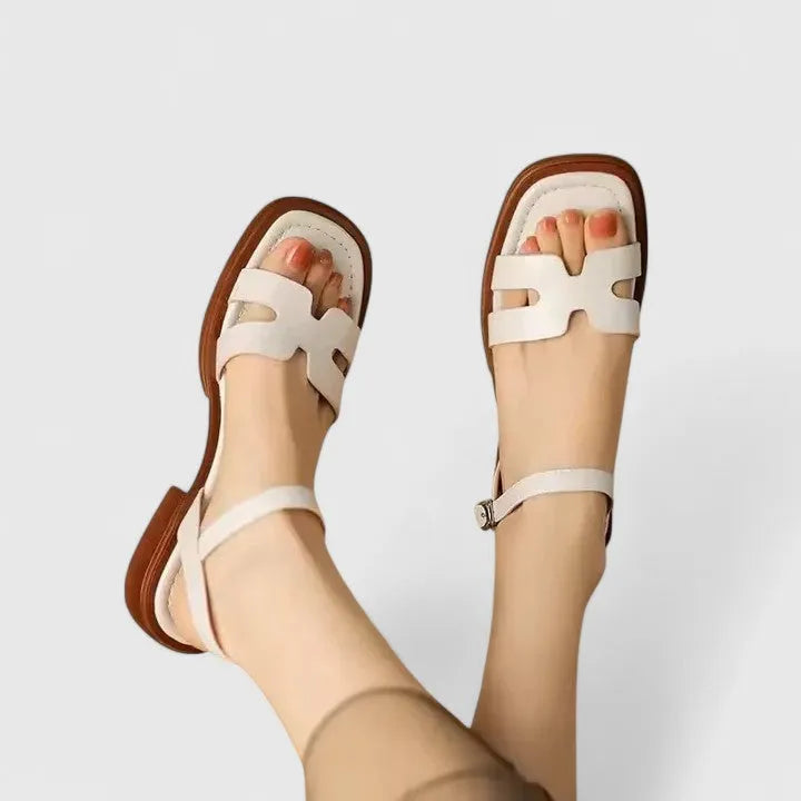 Julianna Women&