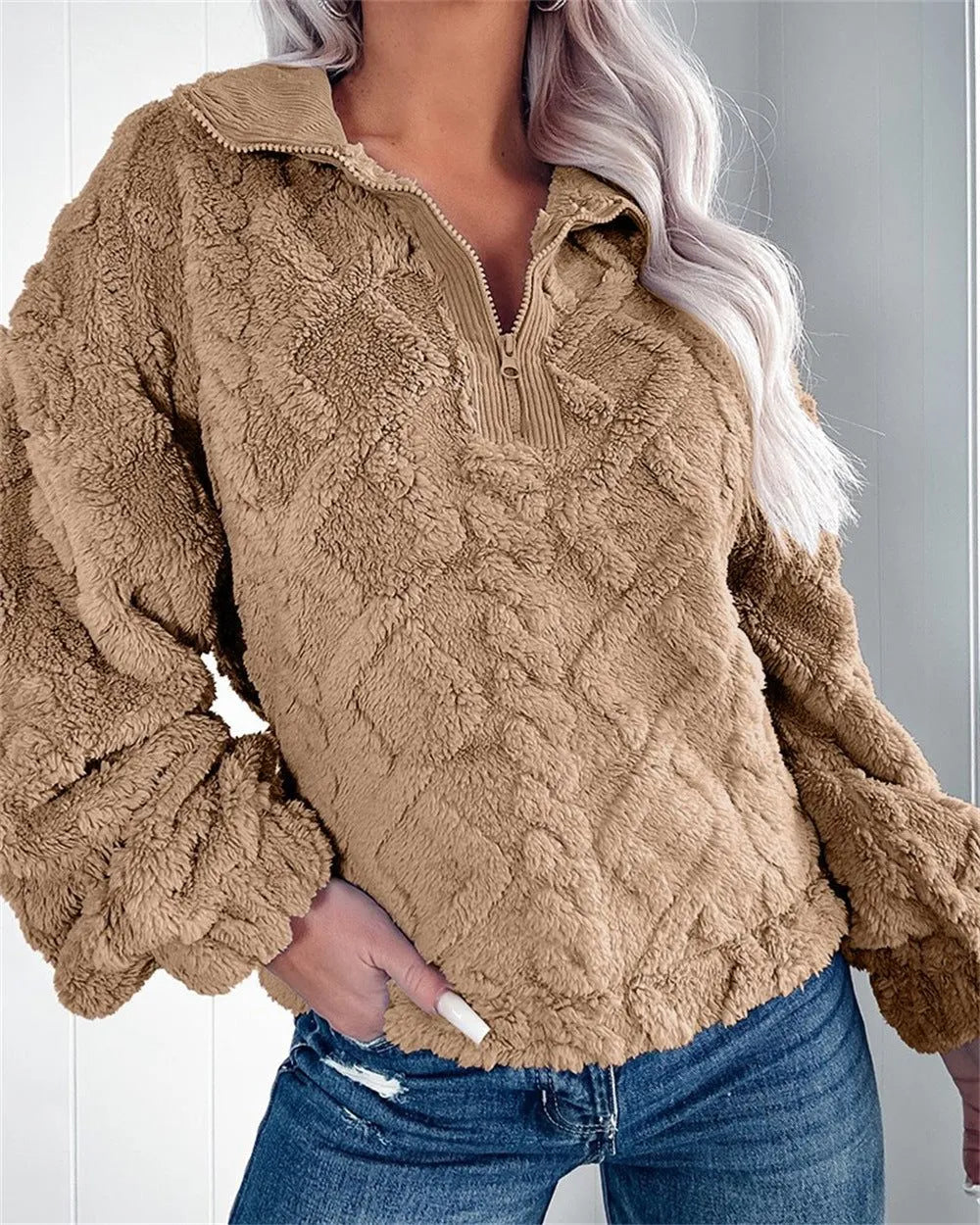 Larissa Women&