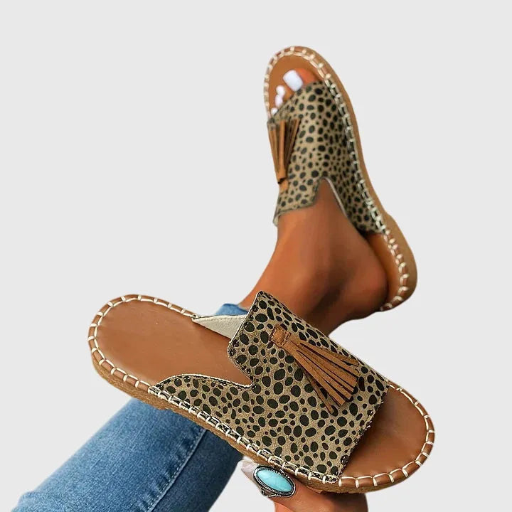Lorraine Women&