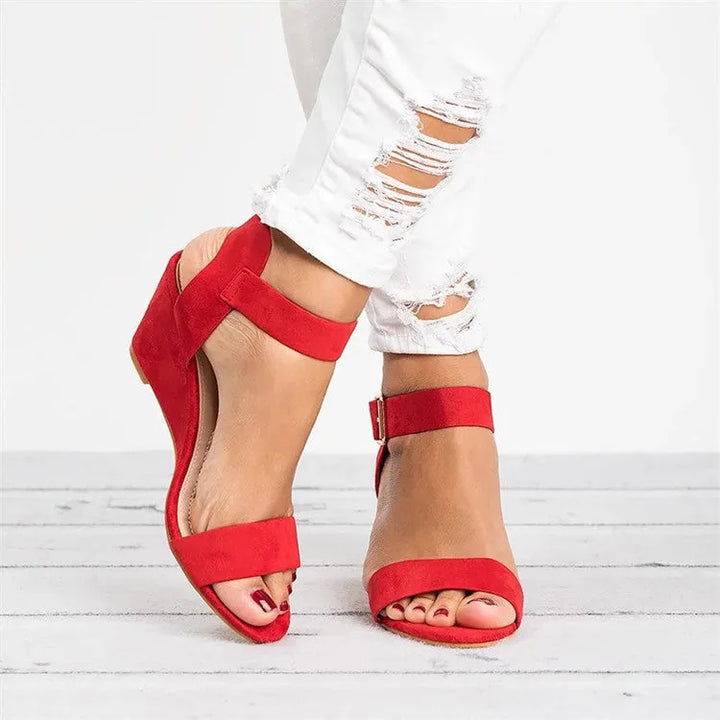 Madeleine Women&