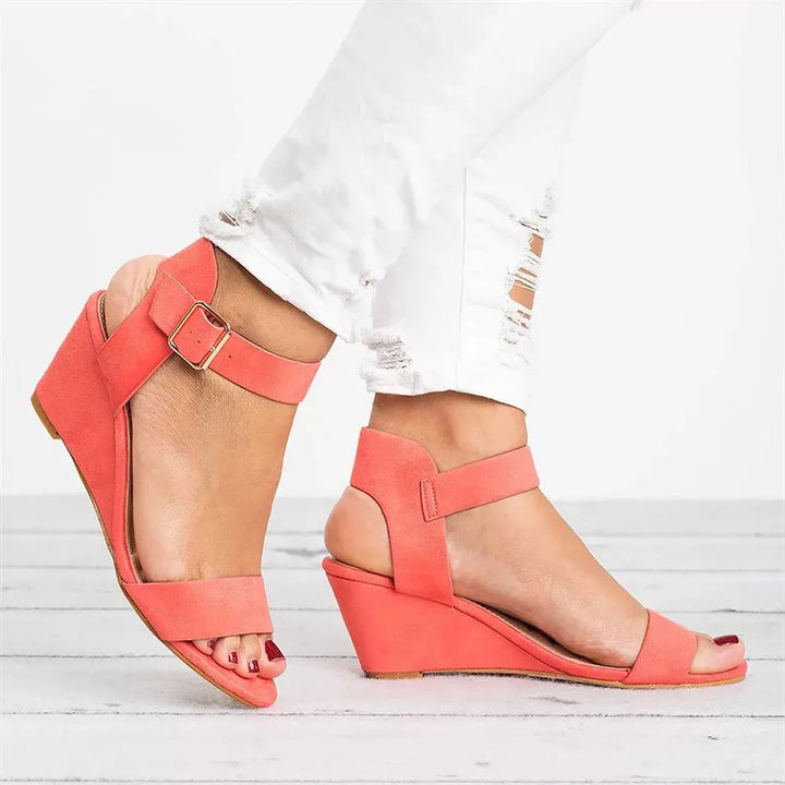 Madeleine Women&