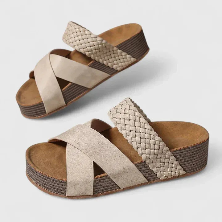Pia Women&