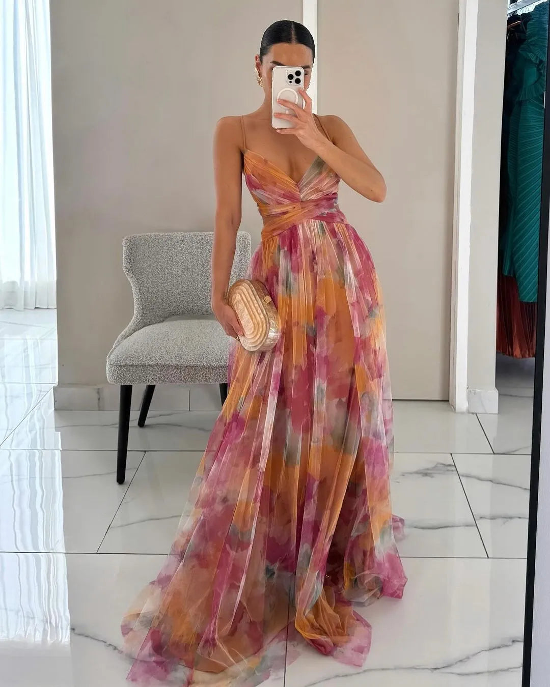 Women's Pleated V-Neck Spaghetti Strap Maxi Dress