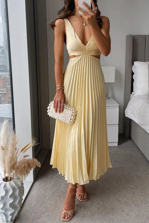 Women's V-Neck Pleated Maxi Dress
